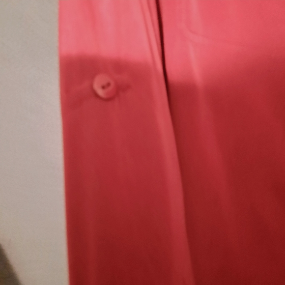 Womens Dress Barn Red Long Sleeve Top Blouse Button Down Polyester XL - Picture 8 of 10